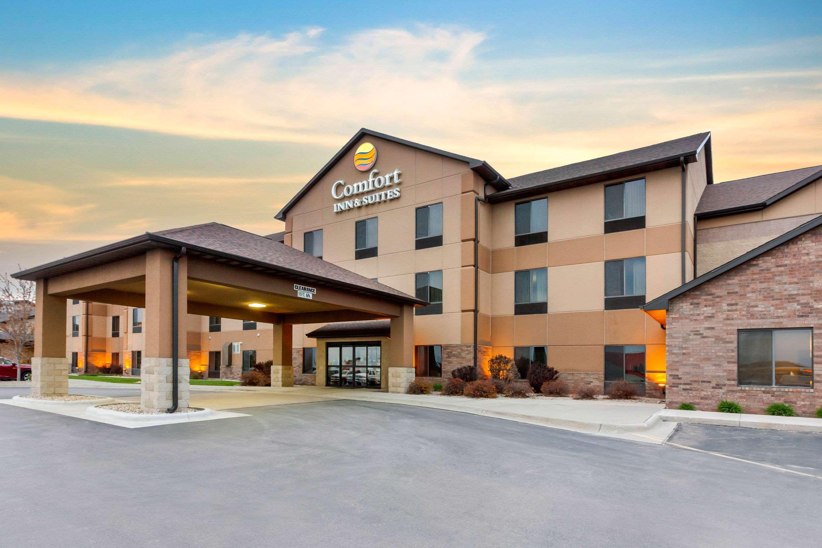Comfort Inn & Suites Mitchell I-90 Екстер'єр фото