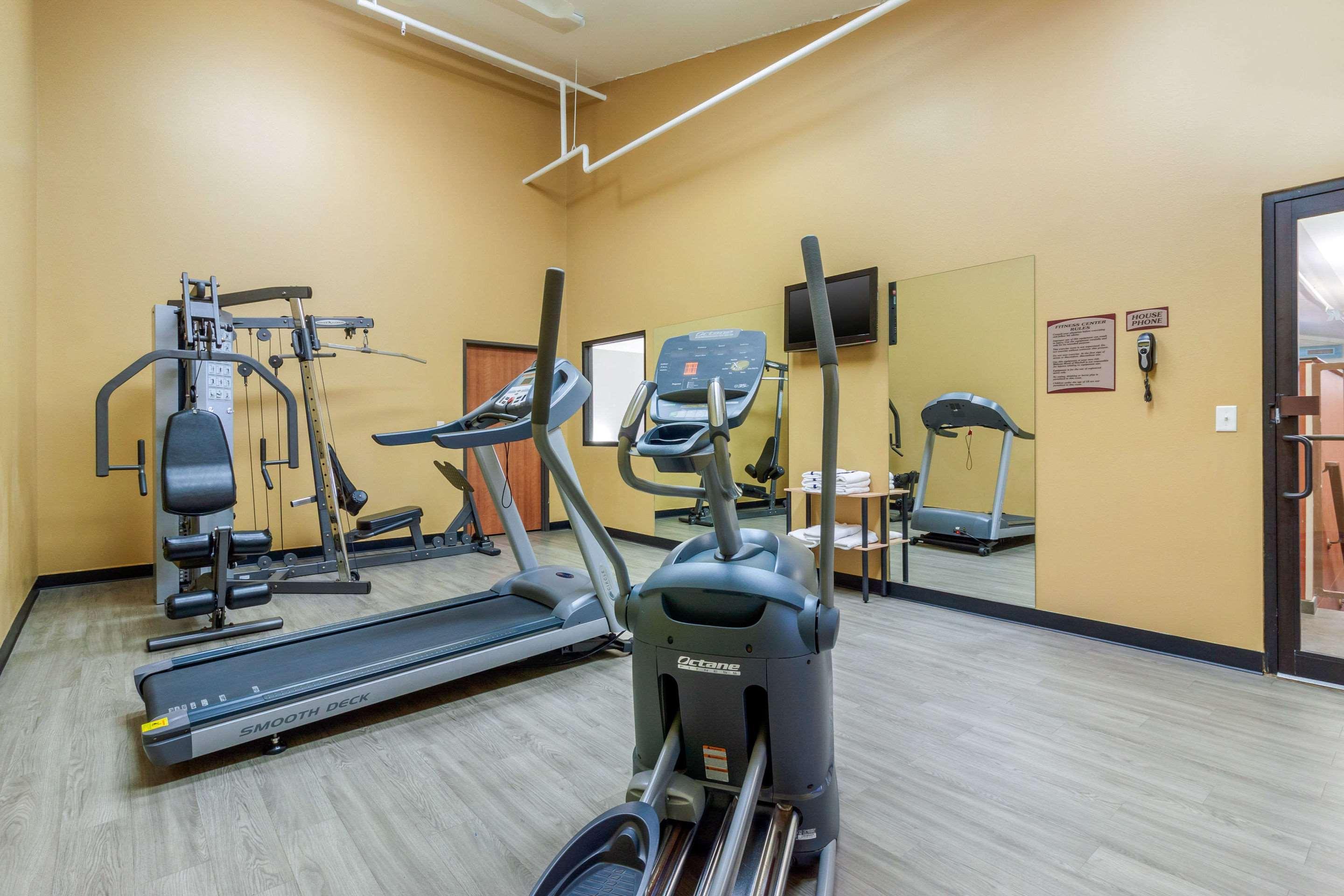 Comfort Inn & Suites Mitchell I-90 Екстер'єр фото