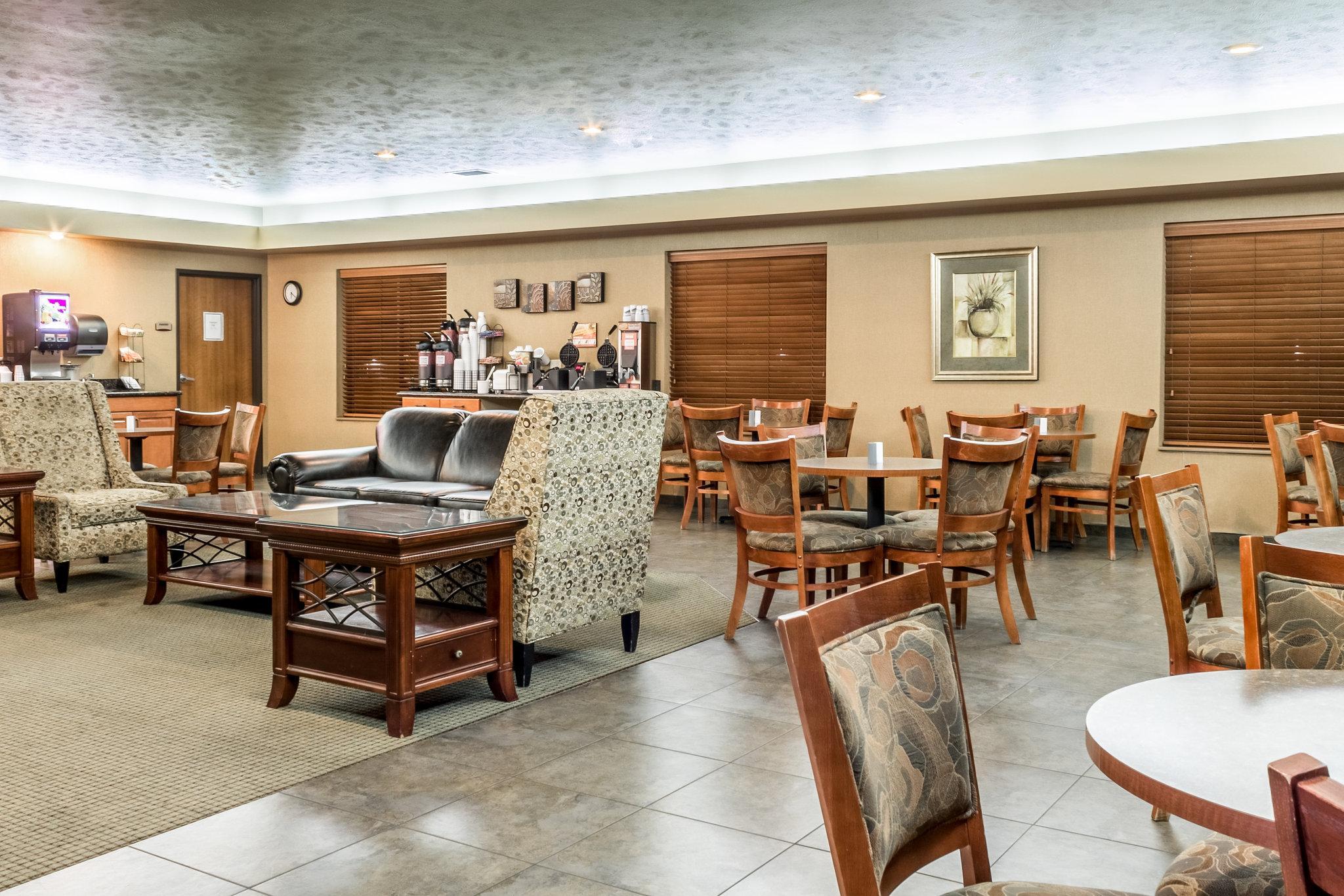 Comfort Inn & Suites Mitchell I-90 Екстер'єр фото
