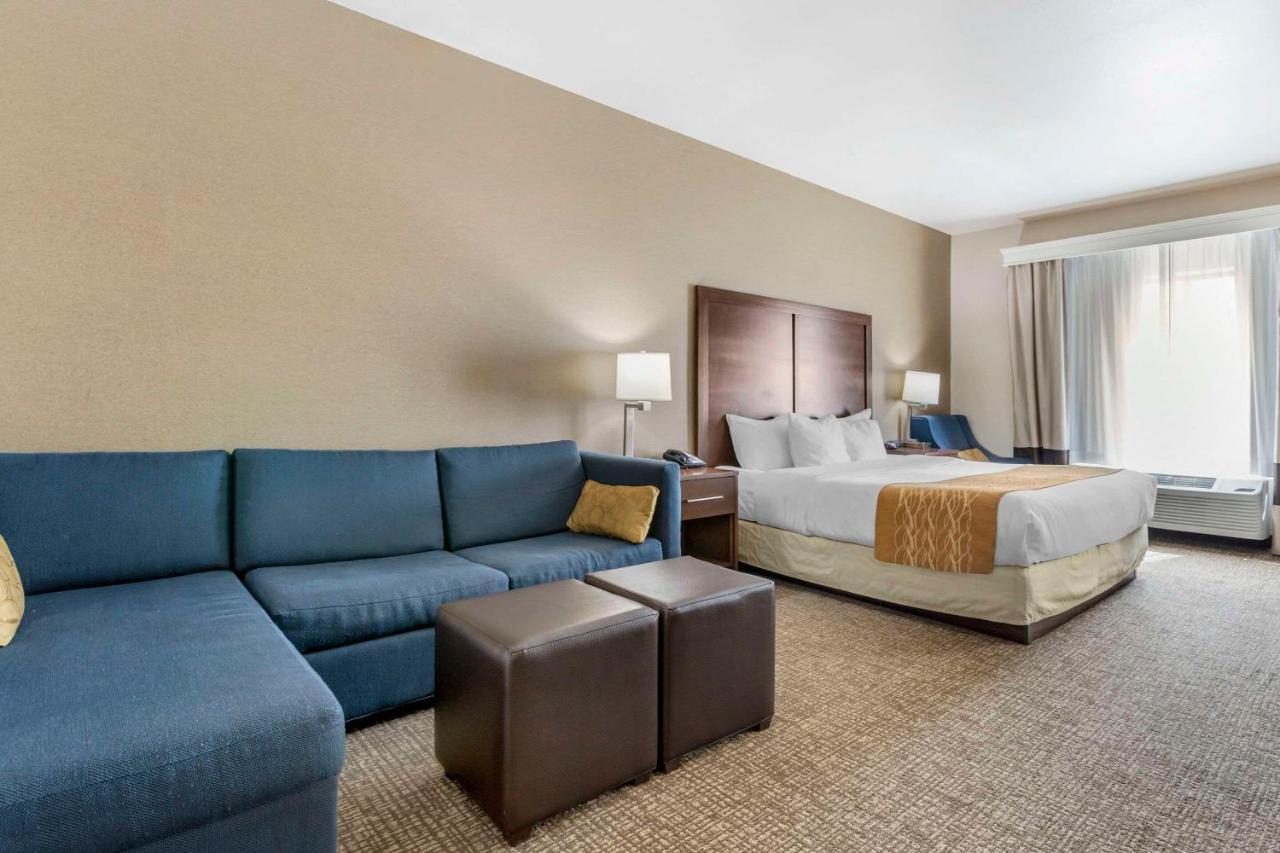 Comfort Inn & Suites Mitchell I-90 Екстер'єр фото