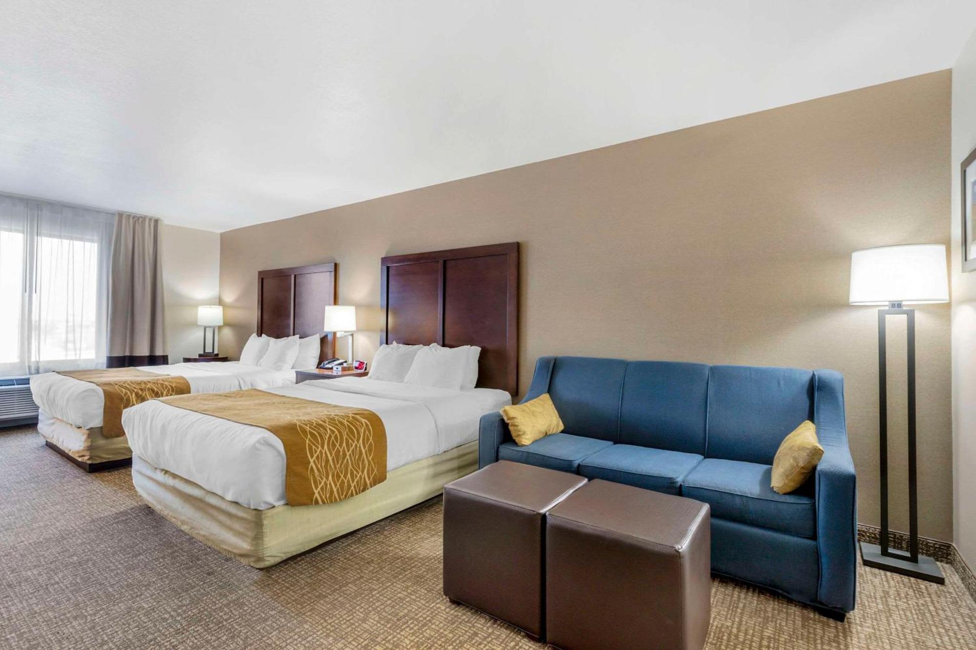 Comfort Inn & Suites Mitchell I-90 Екстер'єр фото