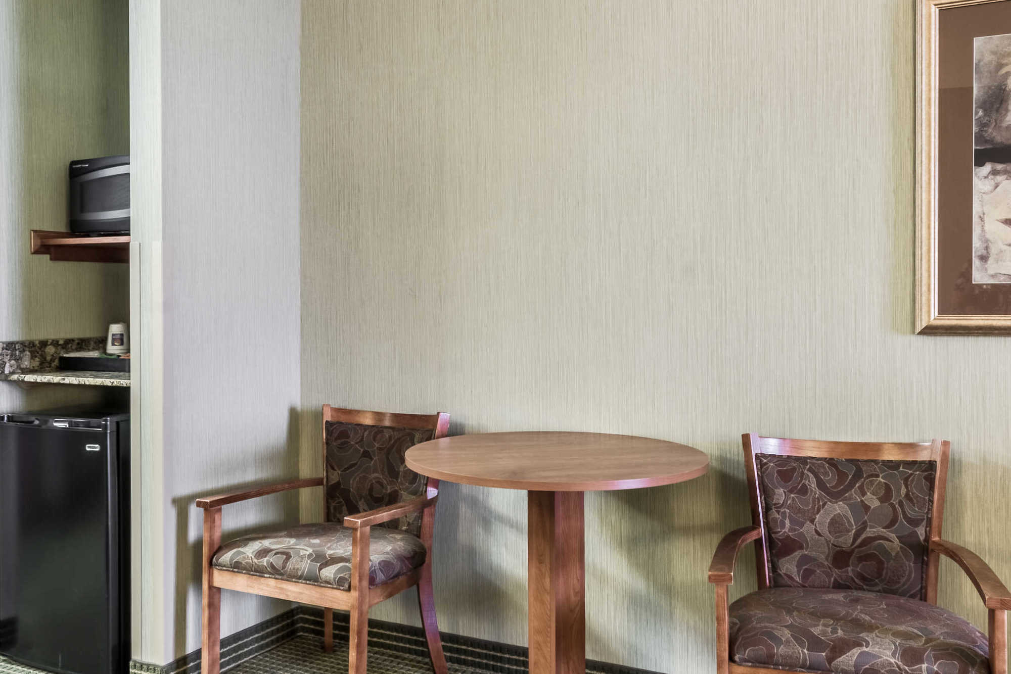 Comfort Inn & Suites Mitchell I-90 Номер фото